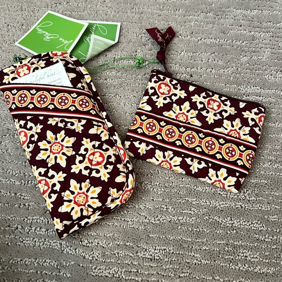 Vera Bradley Handbags - NWT Vera Bradley Medallion Glasses Case and Change Purse